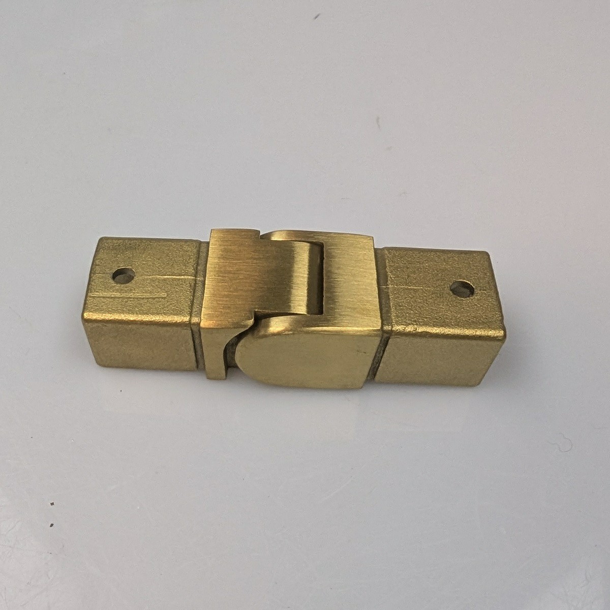EH Vertical adjustable joiner in Brushed gold 